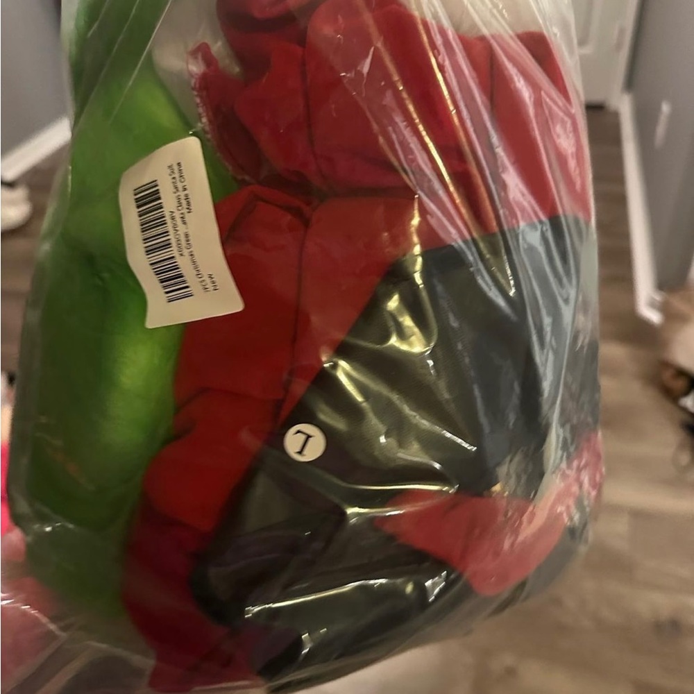 Grinch costume size Large with everything included